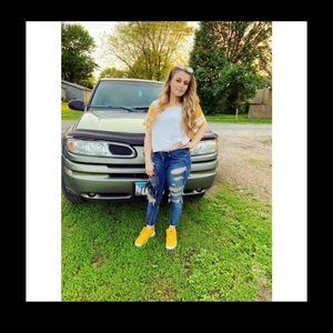 Meet your Posher, Valerie